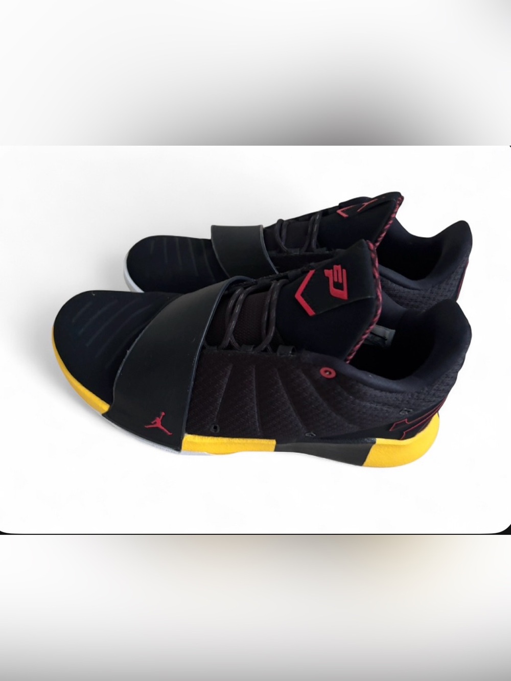 Jordan CP3.9 black sneakers with yellow accents #basketball #cp3